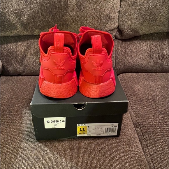 NMD R1 Scarlet FV9017 - Picture 4 of 12